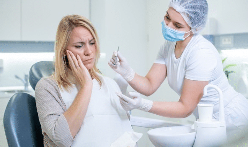 7 Clear Signs That Indicate It’s Time to Visit An Emergency Dentist in Scottsdale