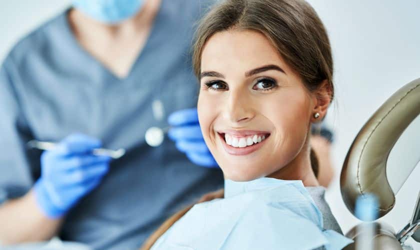 How Do Scottsdale Emergency Dentists Handle Urgent Dental Issues?